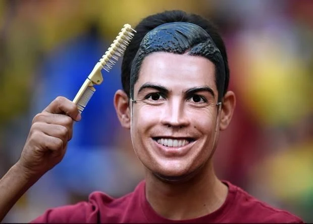 Bản sao Cristiano Ronaldo trên khán đài